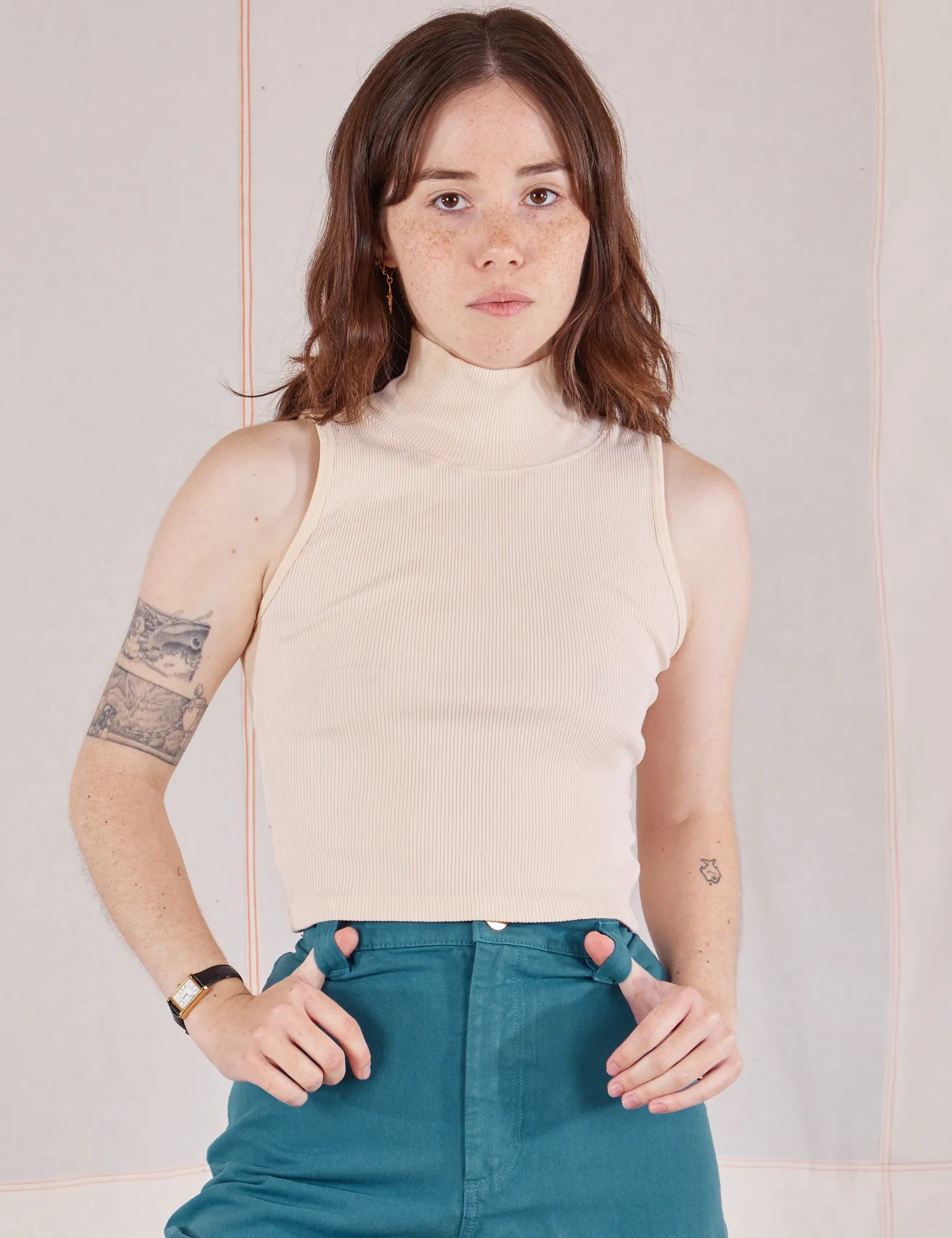 Sleeveless Essential Turtleneck - Vintage Tee Off-White